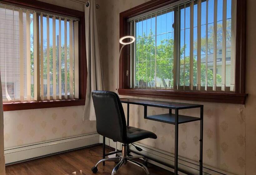 חדר סטנדרט חדר אמבטיה משותף, Tranquil House In Cambridge