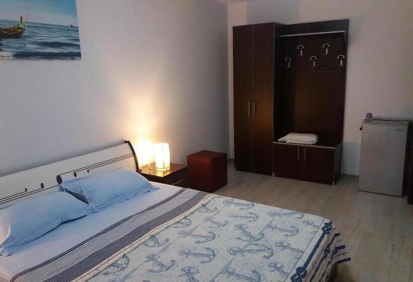 سوئیت 2 خوابه, Casa Alba