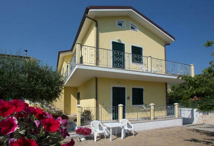 スタンダードルーム, Giglio Del Conero