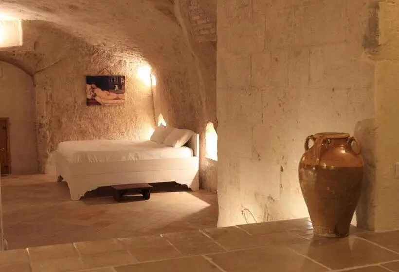 اتاق استاندارد چهار تخته, La Neviera Nei Sassi