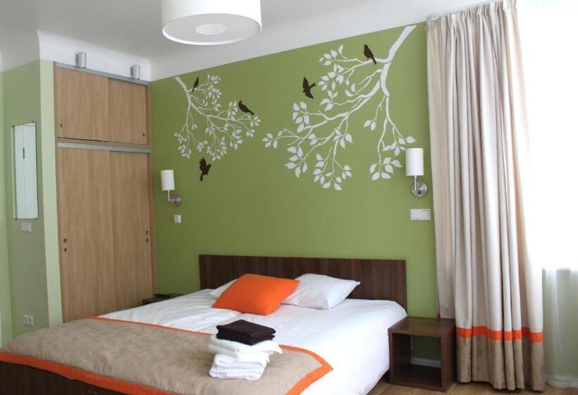 اتاق استاندارد, Martas Nams