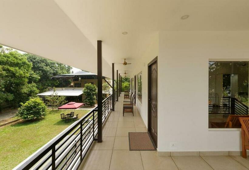 اتاق استاندارد با چشم‌انداز باغ, Lhasa Ayurveda And Wellness Resort   A Blusalzz Collection, Kochi, Kerala