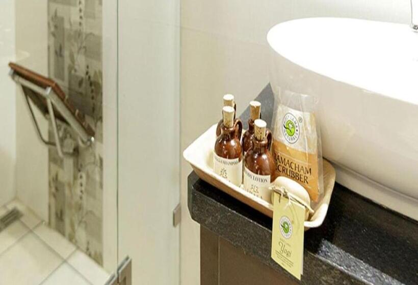 اتاق استاندارد با چشم‌انداز باغ, Lhasa Ayurveda And Wellness Resort   A Blusalzz Collection, Kochi, Kerala