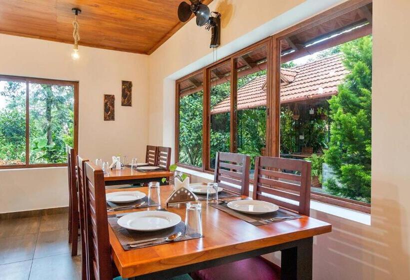 Вилла 1 Спальня, Stayvista At Serene Valley With Bonfire & Badminton