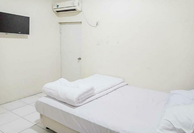 스탠다드 룸, Agnes Residence Near Blok M Mitra Reddoorz
