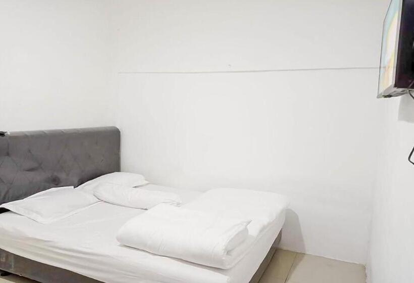 Номер Economy, Agnes Residence Near Blok M Mitra Reddoorz
