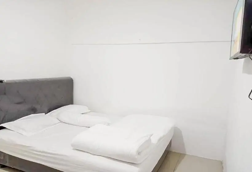 エコノミールーム, Agnes Residence Near Blok M Mitra Reddoorz