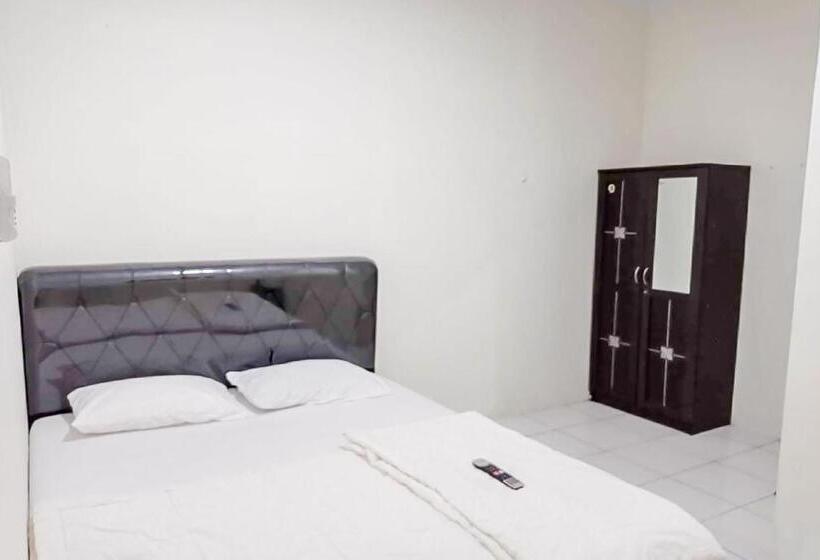 이코노미 룸, Agnes Residence Near Blok M Mitra Reddoorz