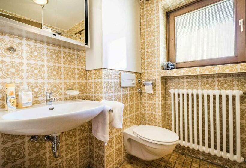 Standard-huone, Am Rupertuspark