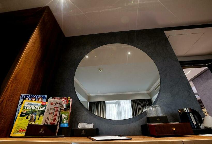 Номер Стандарт, Kristal Focsani