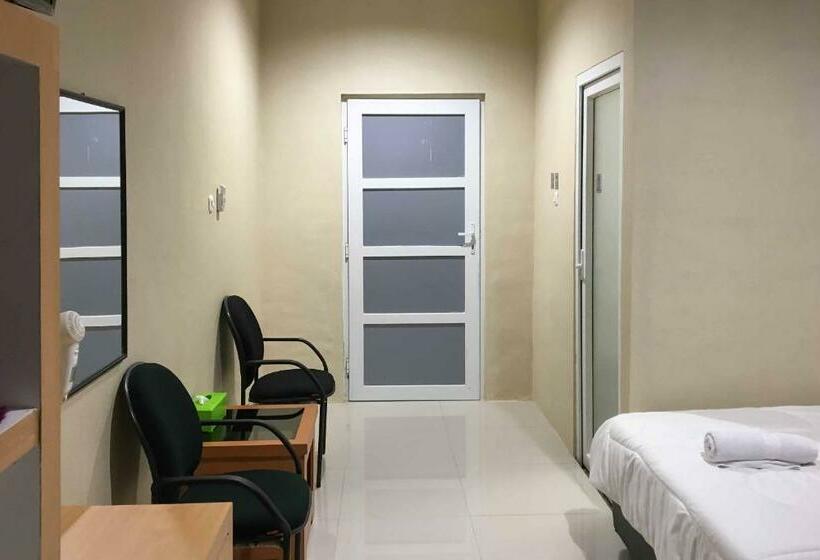 Номер Deluxe, Wisma Syariah Uinsu Medan Mitra Reddoorz