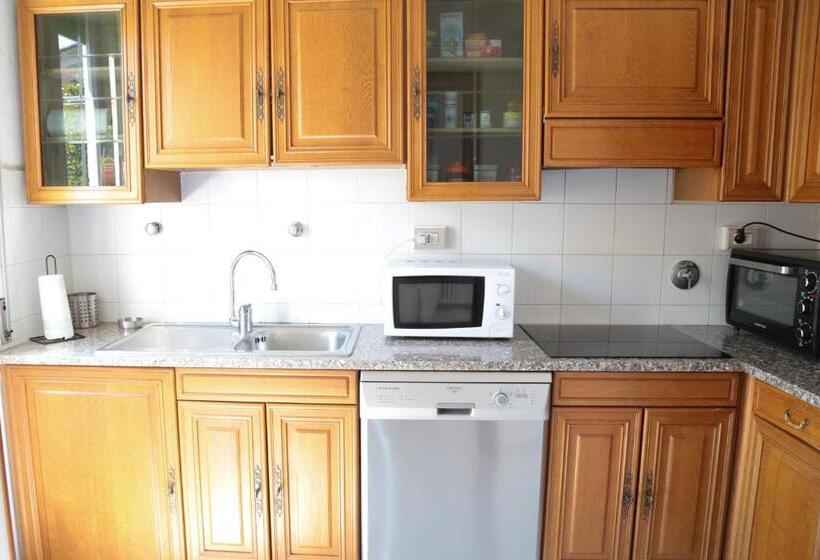 اتاق استاندارد با سرویس بهداشتی مشترک, Guest House Malaguzzi