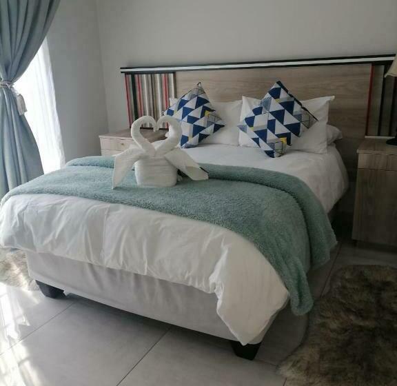 プールビュースタンダードルーム, Ndzuti Guest House