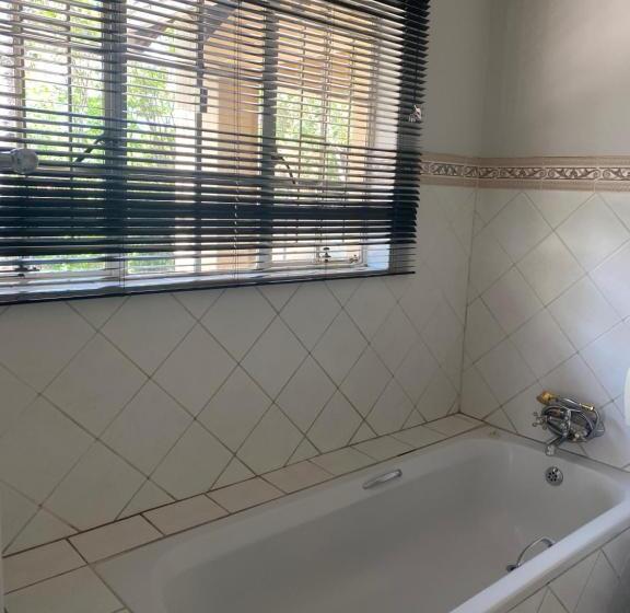 スタンダードルーム, Ndzuti Guest House