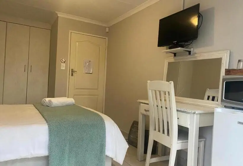 バルコニー付きスタンダードルーム, Ndzuti Guest House