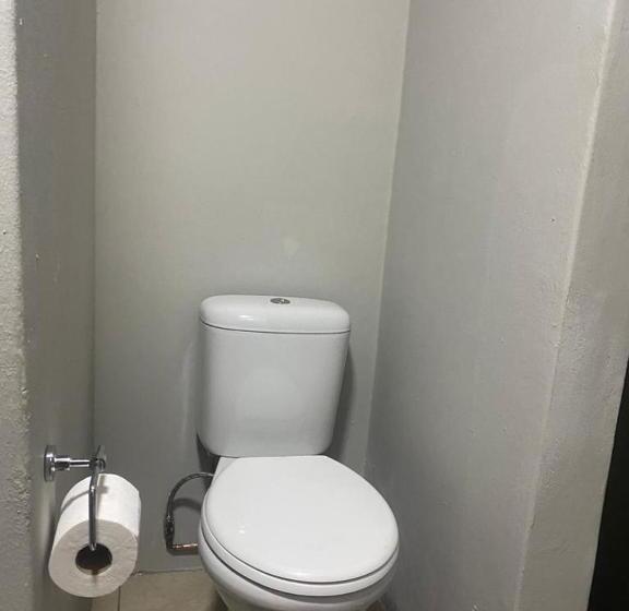 Номер Стандарт с Балконом, Ndzuti Guest House