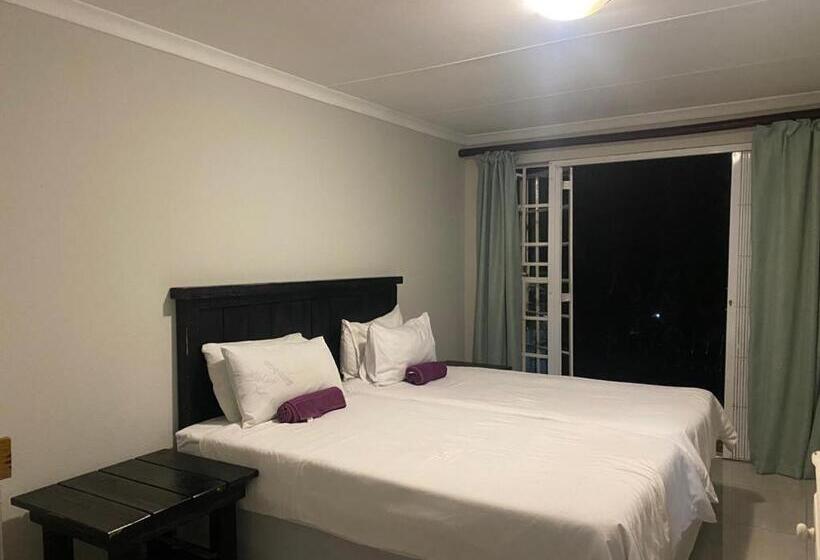Номер Deluxe с Балконом, Ndzuti Guest House