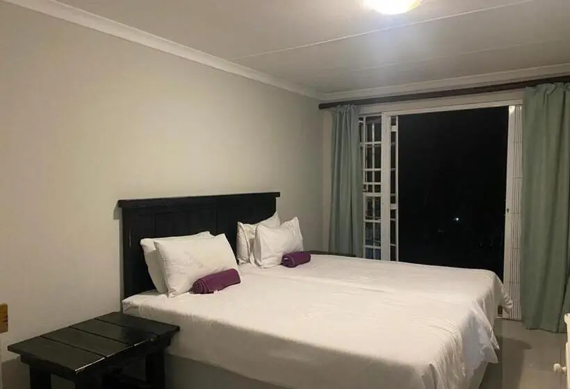 バルコニー付きデラックスルーム, Ndzuti Guest House
