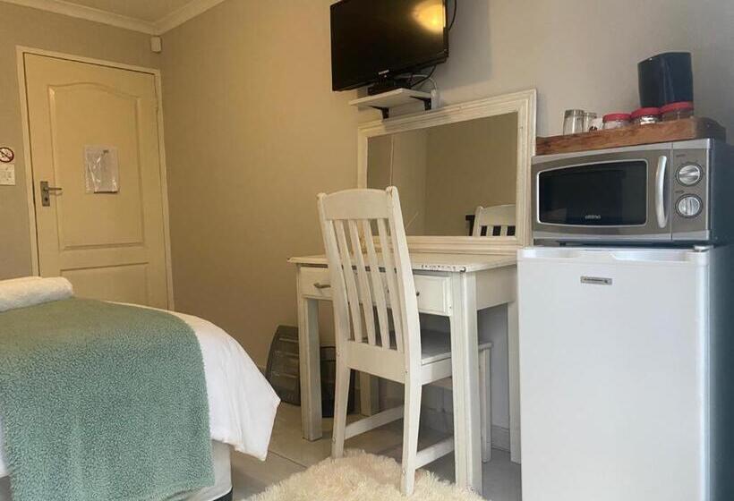 Номер Deluxe с Балконом, Ndzuti Guest House