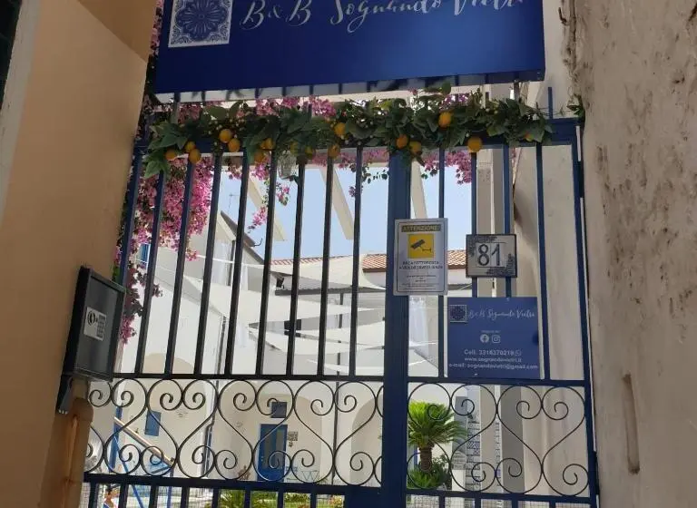 スタンダードインサイドビュールーム, B&b Sognando Vietri