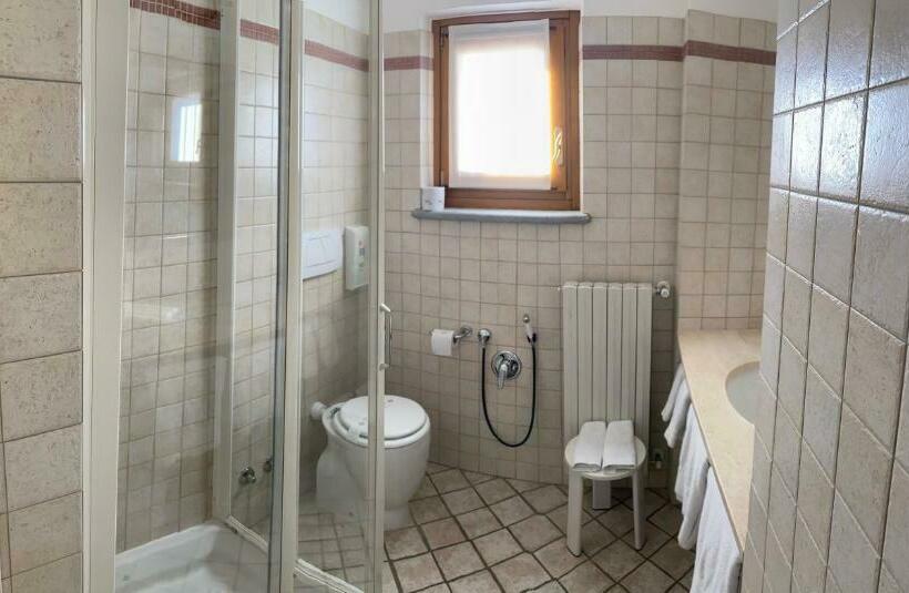 חדר סטנדרט, La Sismonda