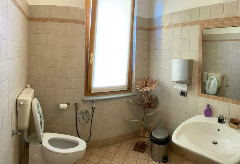 חדר סטנדרט, La Sismonda