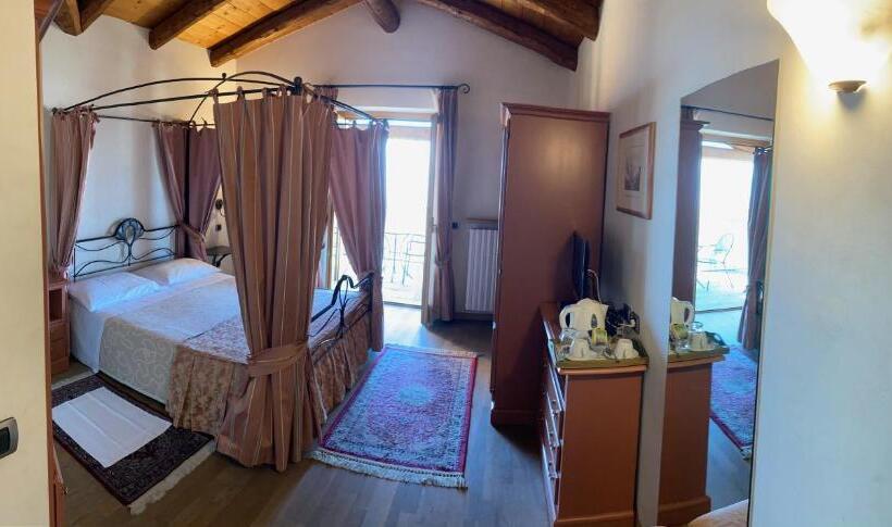 חדר סטנדרט, La Sismonda