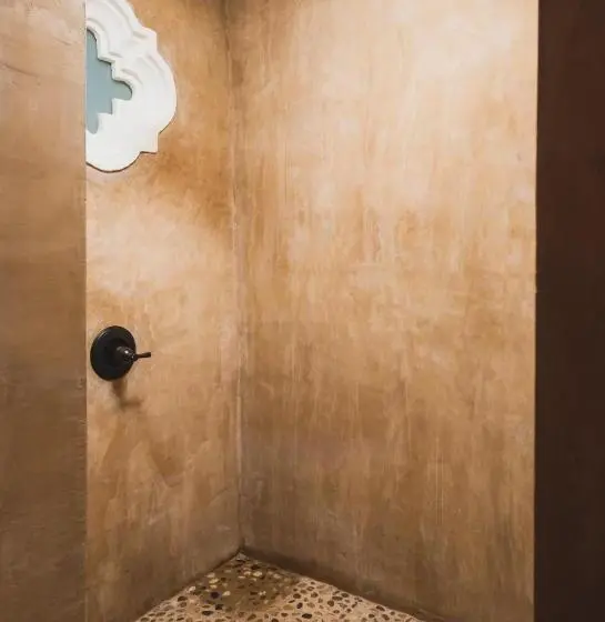 اتاق استاندارد چهار تخته, Puertas