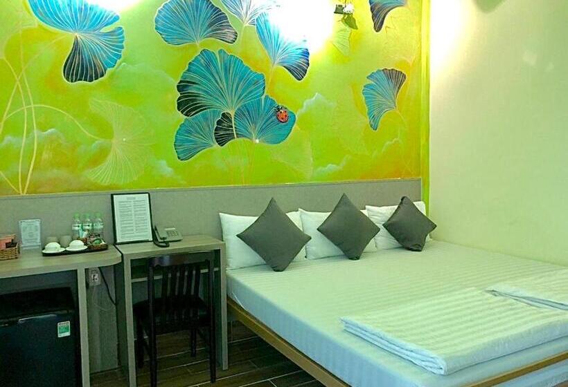 اتاق راحتی سه تخته, 69 S Hometel