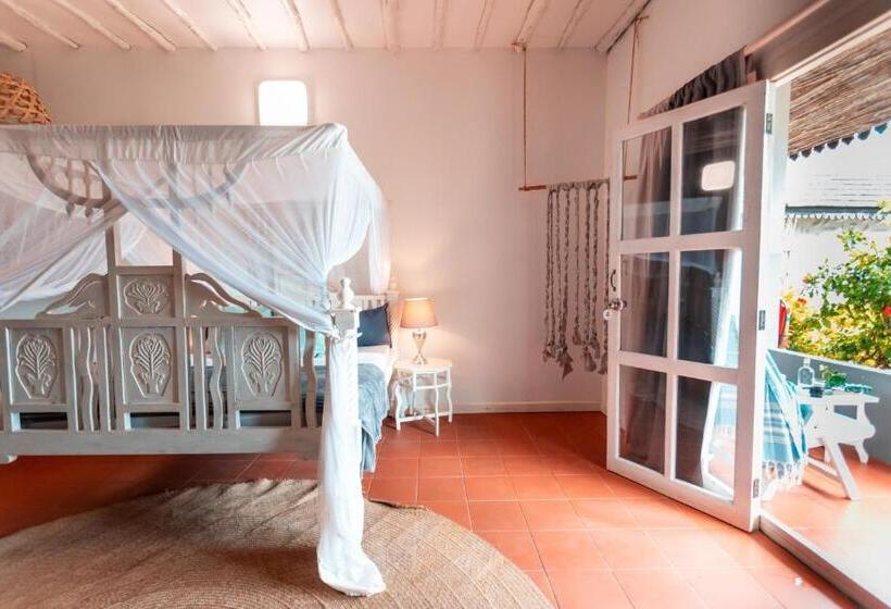 غرفة قياسية مطلّة علي الحديقة, B4 Boutique