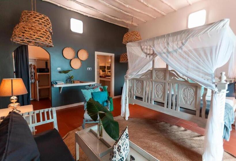 غرفة قياسية مطلّة علي الحديقة, B4 Boutique