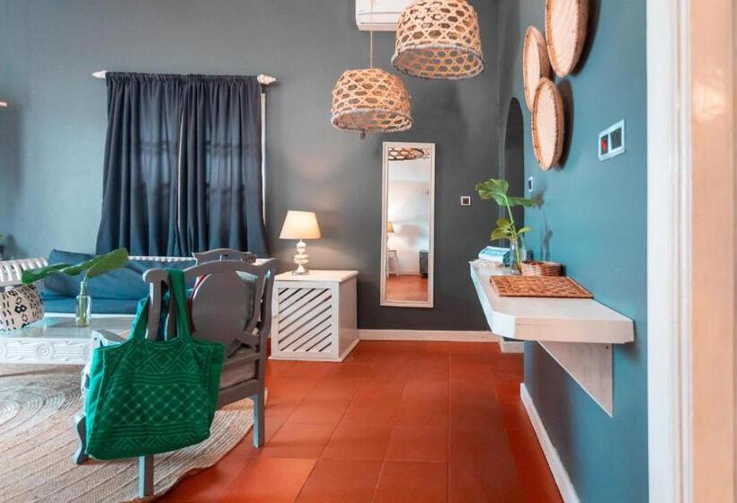 غرفة قياسية مطلّة علي الحديقة, B4 Boutique