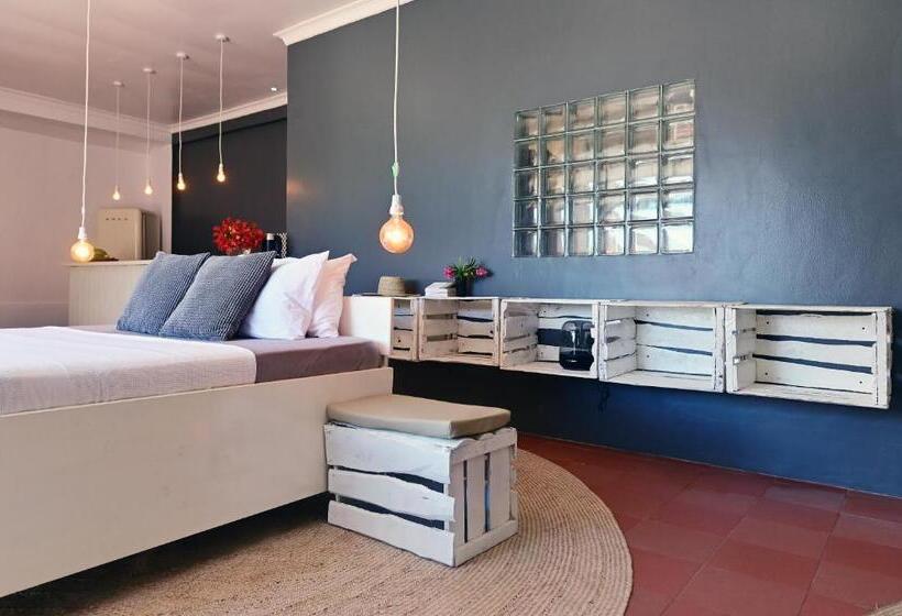 غرفة قياسية, B4 Boutique