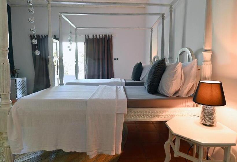 غرفة ديلوكس مطلّة علي البحر, B4 Boutique