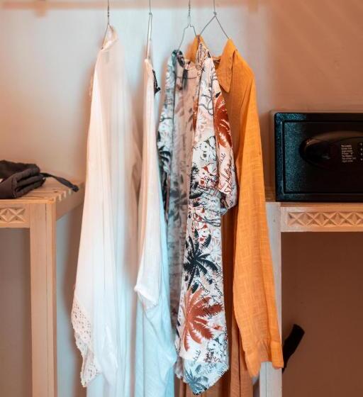 غرفة ديلوكس مطلّة علي البحر, B4 Boutique