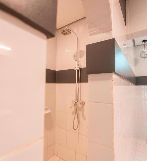 ガーデンビュースタンダードルーム, B4 Boutique