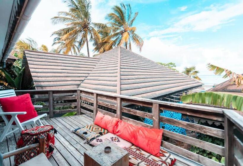 غرفة قياسية, B4 Boutique