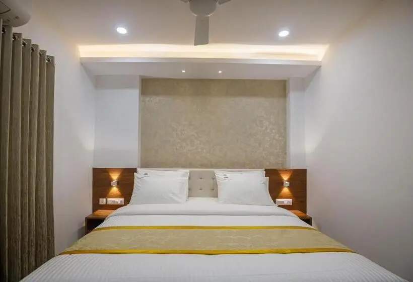 Chambre Deluxe, Laxmi Cityside