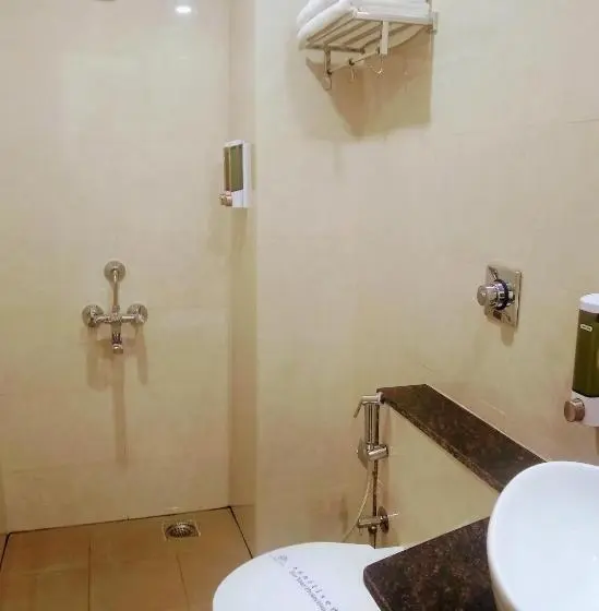 Chambre Deluxe, Laxmi Cityside