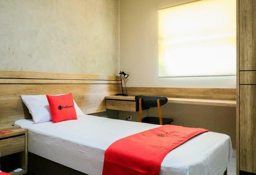 标准间, Reddoorz  Near Trans Studio Mall Cibubur 3