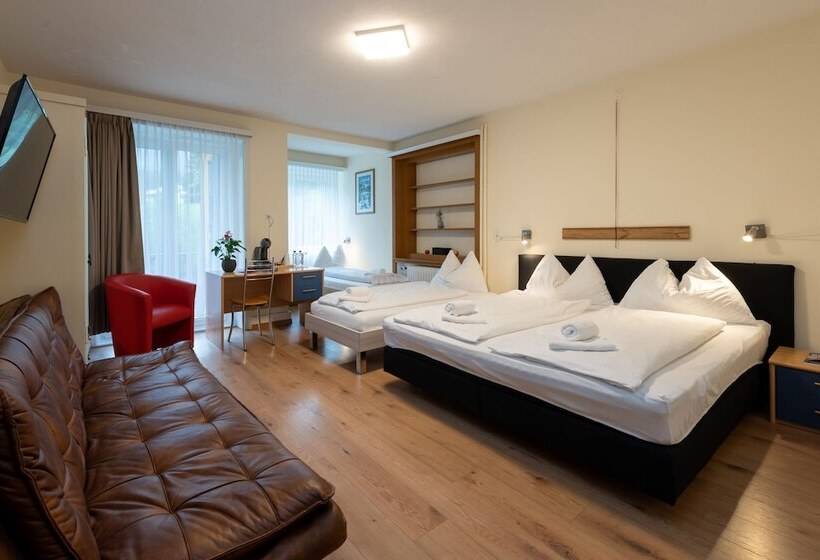 Четырехместный Номер Superior, Grischalodge Das Hotel Mit Bergblick Seit 1929   Bitte Beachten Sie Beim Buchen Auf Die Zimmerkatego