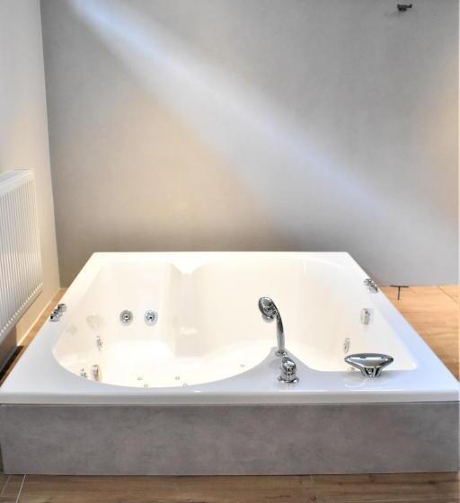 آپارتمان سوپریور 1 خوابه, Korpa Deli Rooms Spa