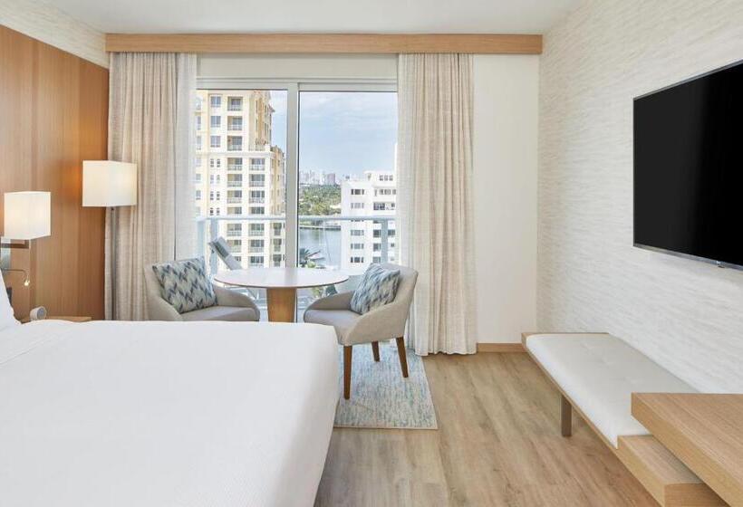 带大床的标准间, Ac Hotel By Marriott Fort Lauderdale Beach