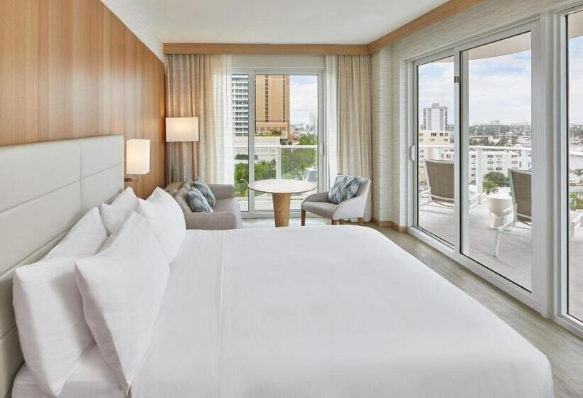 带大床的标准间, Ac Hotel By Marriott Fort Lauderdale Beach
