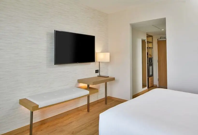 Standard Room Double Bed Sea View
