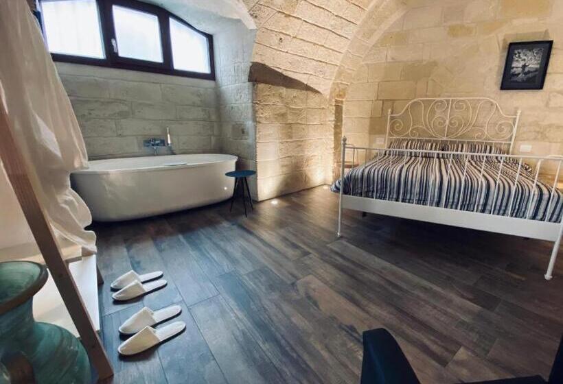 غرفة قياسية مزوَّدة بجاكوزي, Classe 51   B&b Con Jacuzzi