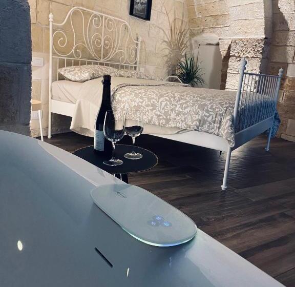 バスタブ付きスタンダードルーム, Classe 51   B&b Con Jacuzzi