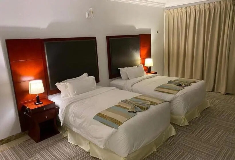 3 Bedroom Suite, Al Wadaq