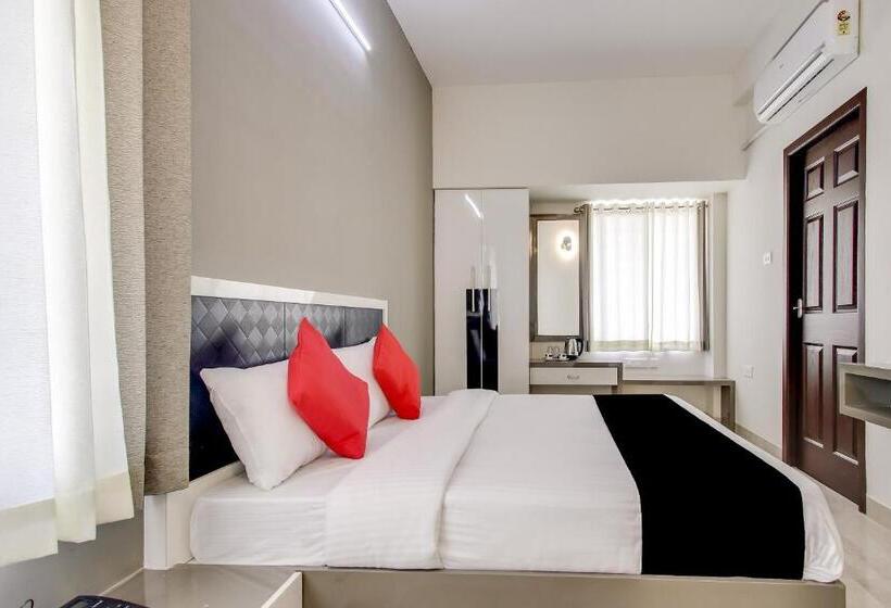 Номер Deluxe, Capital O New Paradise Inn