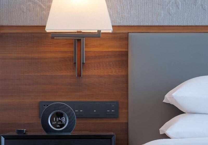 חדר סטנדרט עם מיטת קינג, Hyatt Regency Phnom Penh